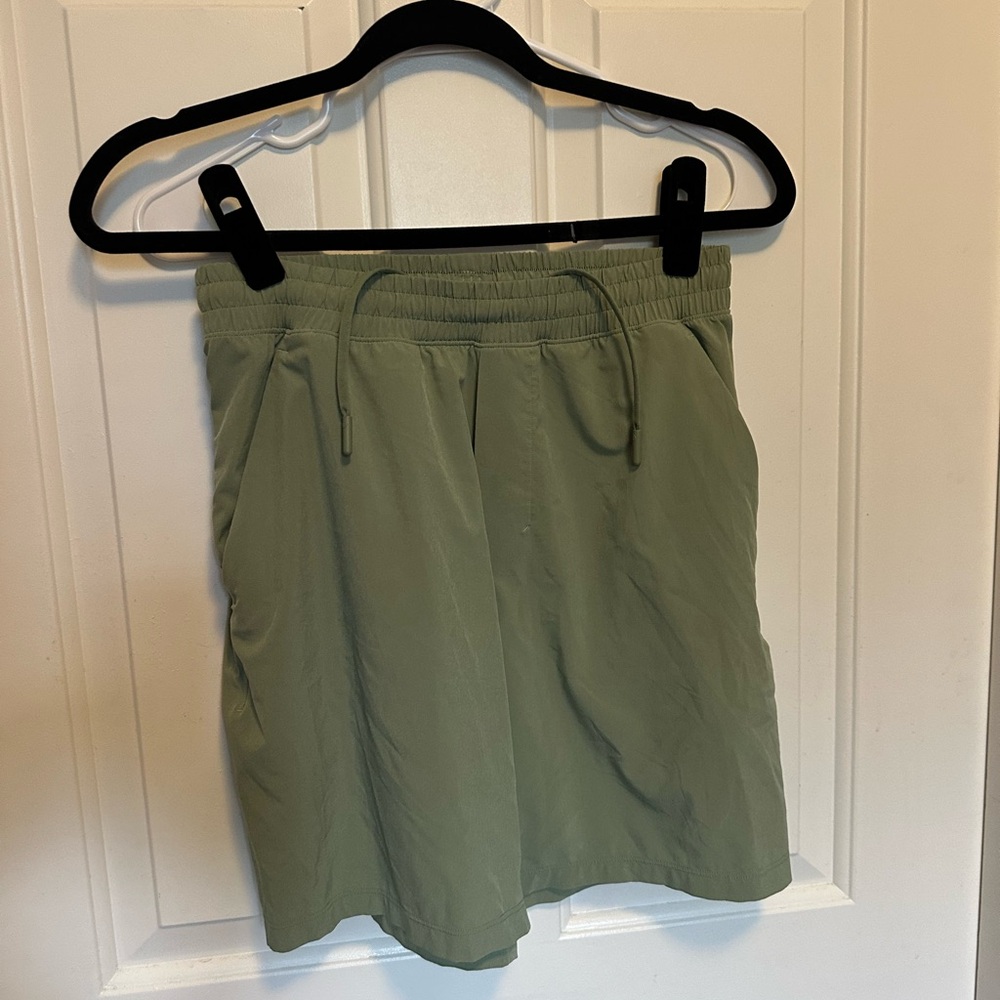 Lululemon men’s shorts Olive Green Drawstring Shorts